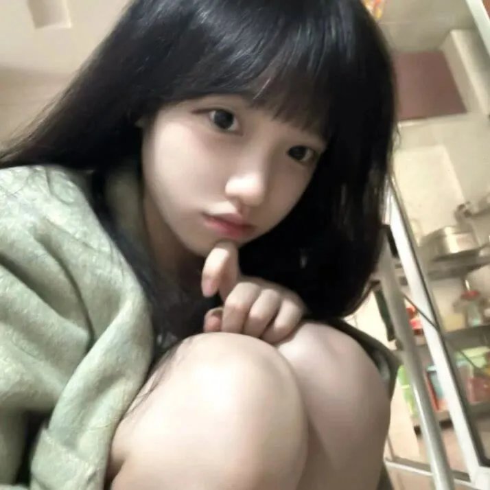 阿黛服装 封面